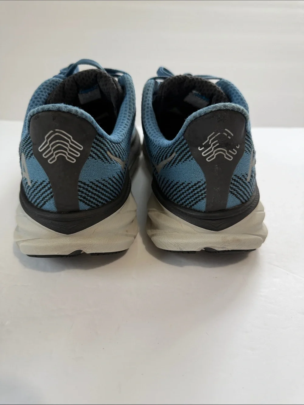 Hoka Men's Blue and Black Athletic Running shoes without insoles